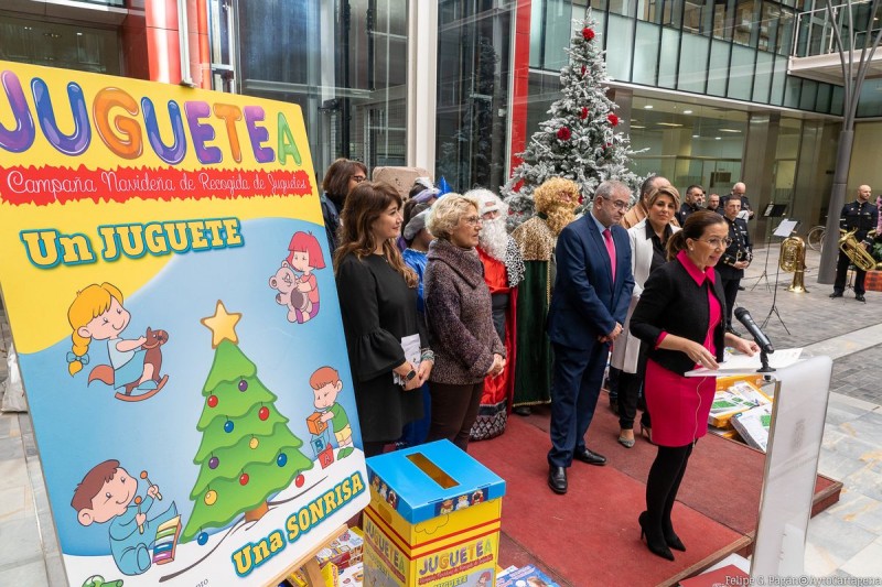 <span style='color:#780948'>ARCHIVED</span> - Bring a smile to a child this Christmas; annual toy collection campaign underway in Cartagena