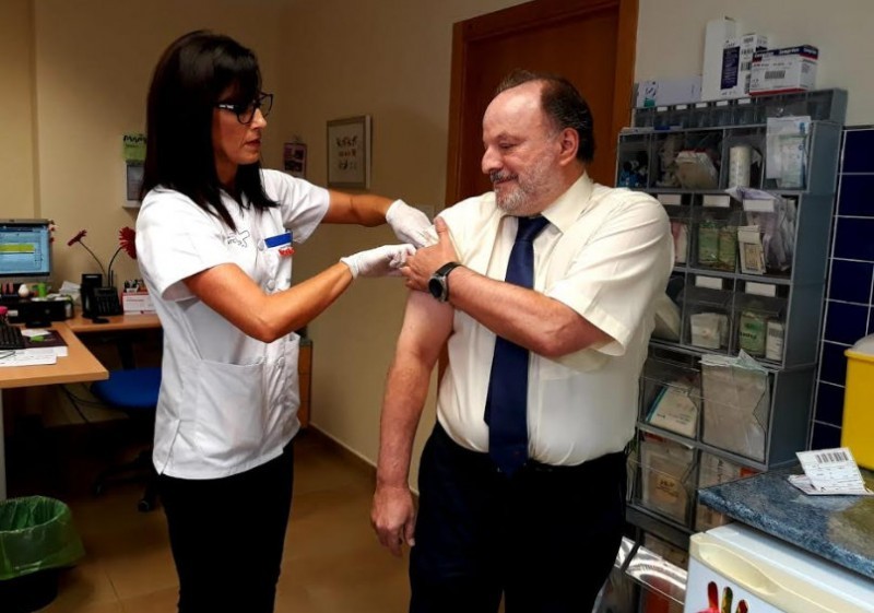 <span style='color:#780948'>ARCHIVED</span> - Flu vaccination in Spain brought forward to first half of October
