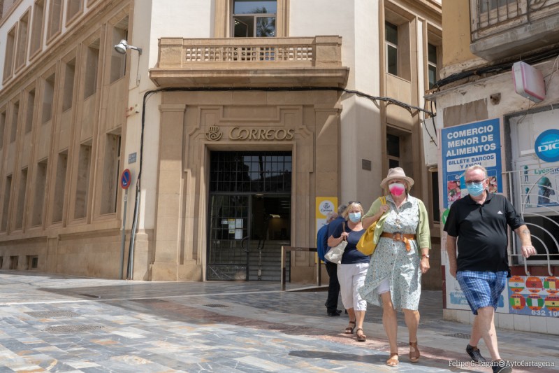 <span style='color:#780948'>ARCHIVED</span> - Cartagena town hall and Correos sign agreement to make council payments easier