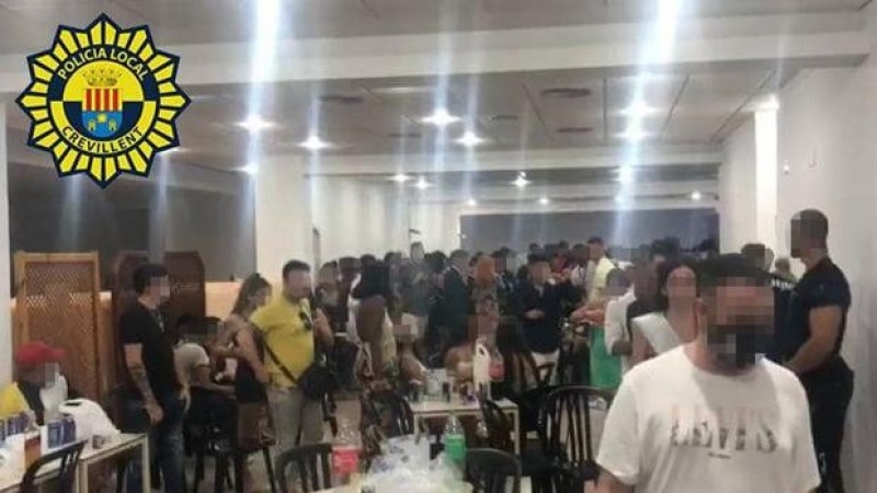 <span style='color:#780948'>ARCHIVED</span> - Crevillente bar shut down for staging lock in