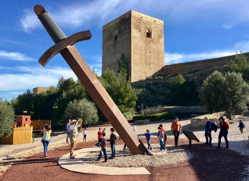 <span style='color:#780948'>ARCHIVED</span> - July 1 Guided tour of the Torre Alfonsina in Lorca castle