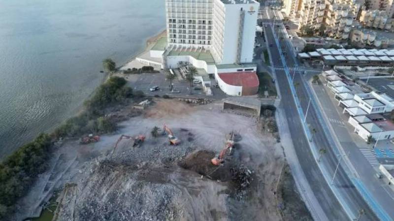 The last stone falls on the Lagomar La Manga Hotel