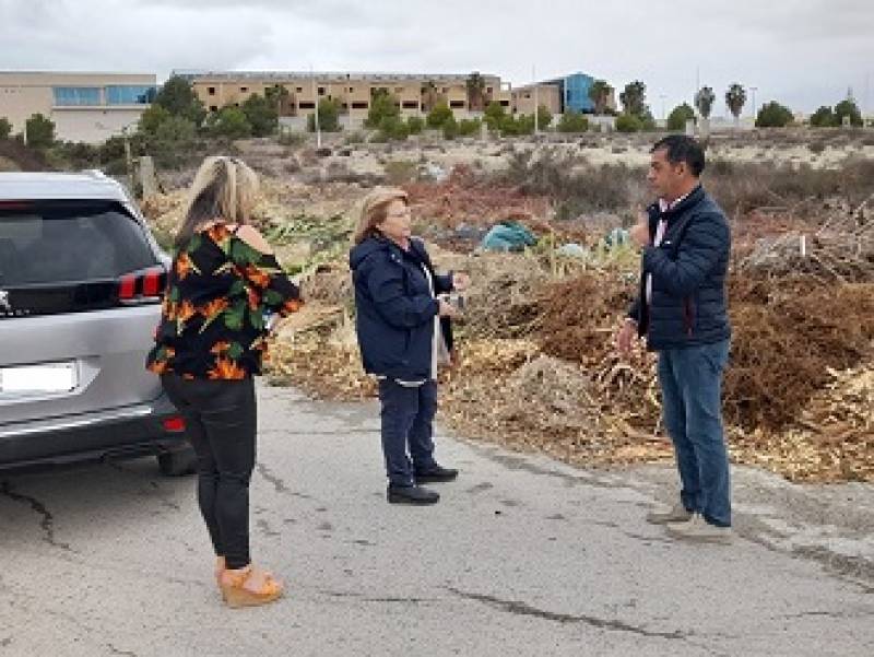 Councillor for Camposol visits garden waste sites on Camposol urbanisation