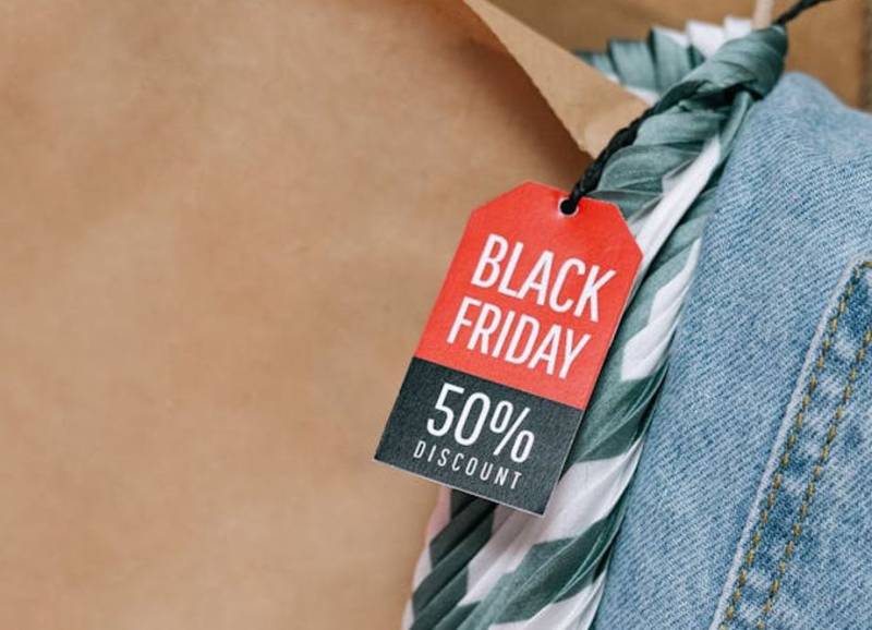 Shop smart this Black Friday with Consumur's friendly advice