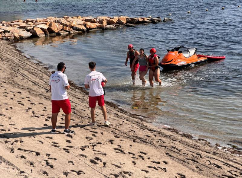 San Javier puts 77 lifeguards and rescue staff on the Mar Menor this summer