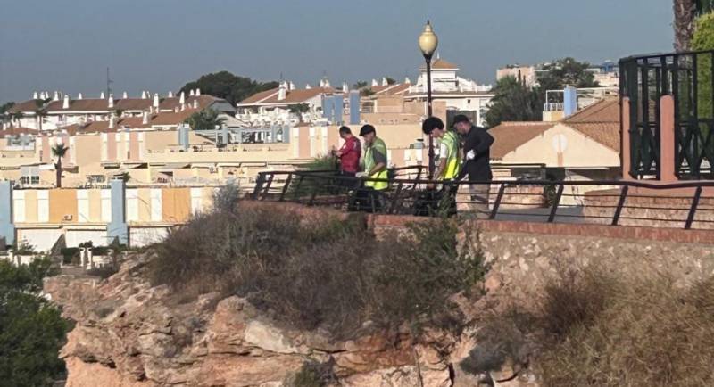 Aguamarina micro-reserve in Orihuela Costa gets some much-needed TLC